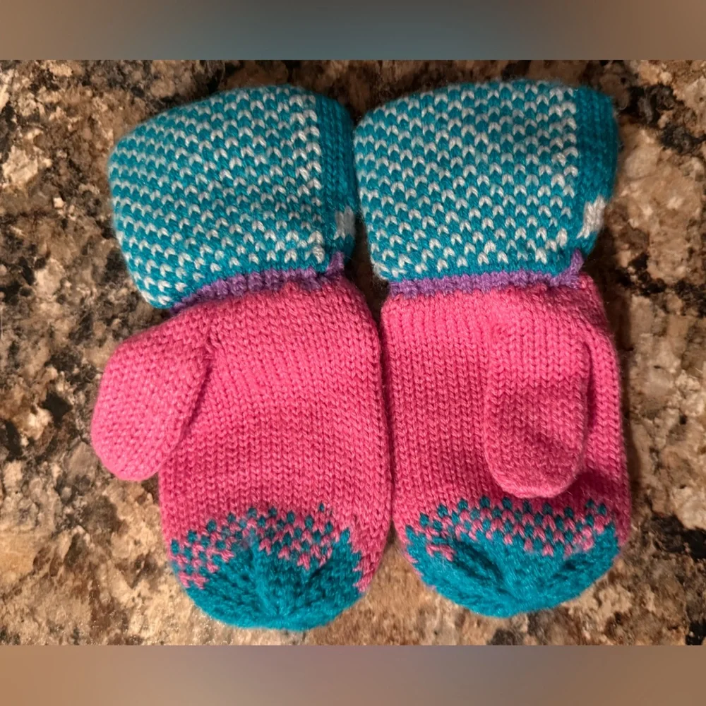 Vintage toddler Lion King Simba mittens